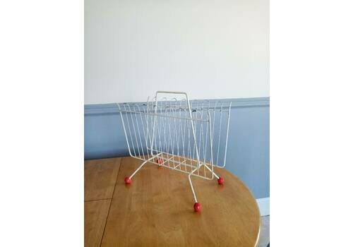 50's Sputnik Magazine Rack   White Metal Wire W/ Red Ball Feet   Retro Boho Mid Century Magazine Rack   Vinyl Lp Record Holder / Storage