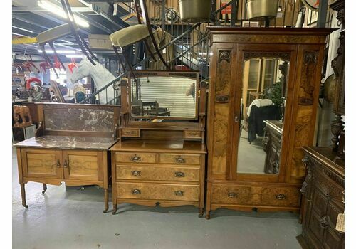 A Super Edwardian Art Nouveau Walnut & Burr Walnut Carved 3 Piece Bedroom Suite