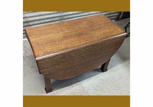 Solid Oak Mid 20th Century Drop Leaf Gate Leg Table